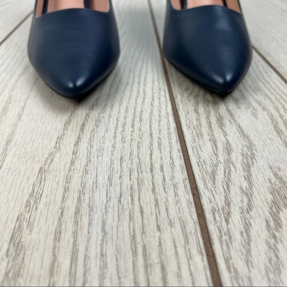 French Connection Kate Classic Pointy Toe Stiletto Pump 10 Navy Faux Leather $98 - Picture 4 of 9